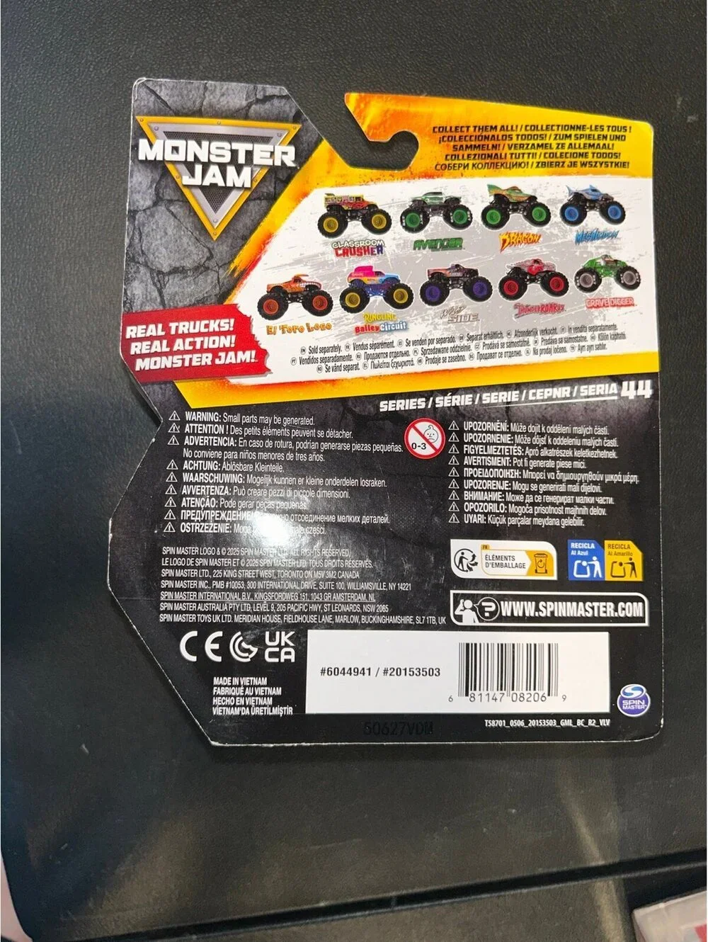 Monster Jam Megalodon Legacy Trucks Shark Monster Truck 1:64 Diecast NEW